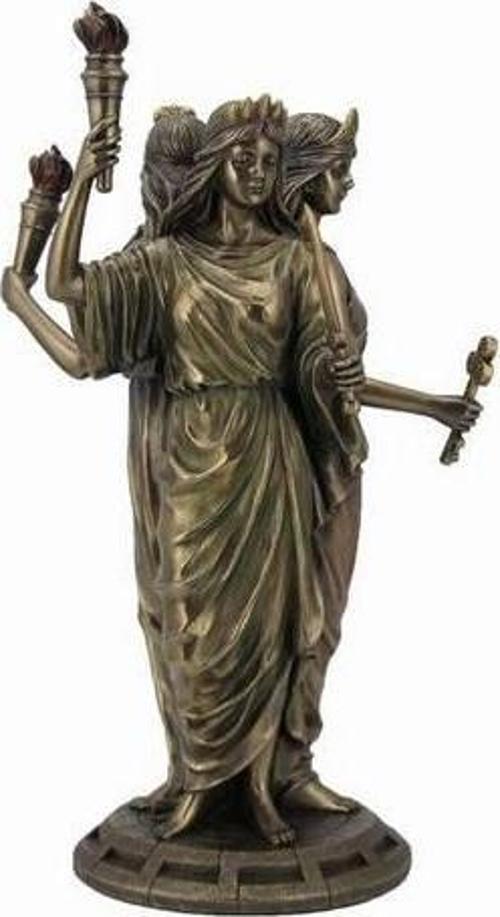 HECATE BÜYÜ TANRIÇASI
