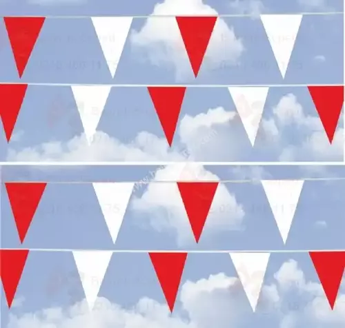 Kırmızı Beyaz üçgen Flama 23x28 cm