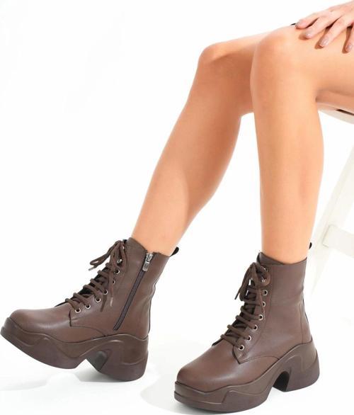 Kahverengi Yüksek Tabanlı Bağcıklı Fermuarlı Günlük Kadın Bot