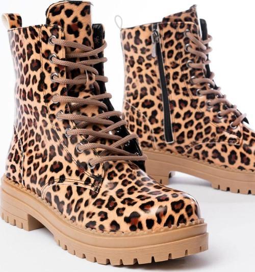 Parlak Leopar Bağcıklı Fermuarlı Günlük Kadın Bot