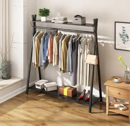 Metal Siyah Konfeksiyon Askısı Ayaklı Askılık Elbise Askılığı 150*165 Cm 6017-Nrm