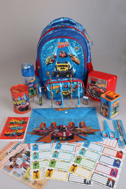 DEKOMUS İLE YENİ SEZON LİSANSLI HOT WHEELS İLKOKUL,BESLENME,KALEM ÇANTASI İLE MATARA,BESLENME KABI VE KIRTASİYE SETİ ÇIT