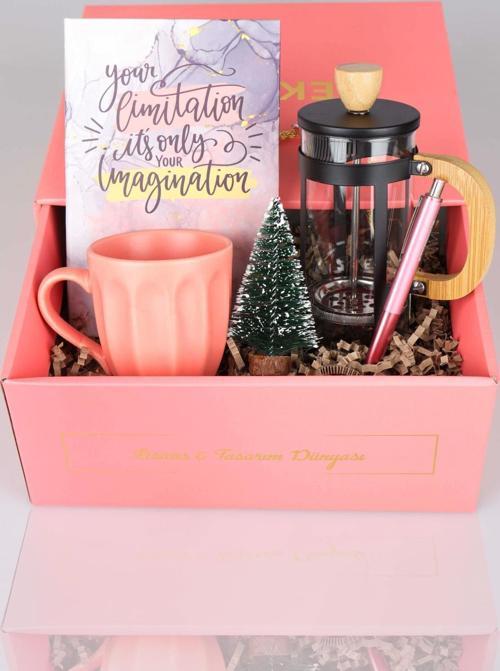 ÖZEL KUTULU MUTLU YILLAR SERİSİ AJANDA & BARDAK , FRENCHPRESS,KALEM,ÇAM AĞACI HEDİYE SETİ "YENİ YIL MERRY CHRIST