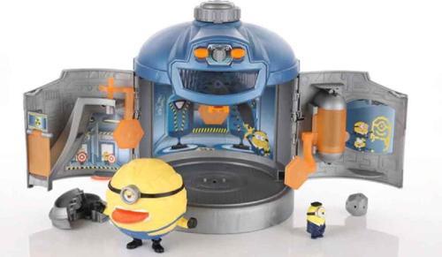 Minions Sesli ve Işıklı Dönüşen Sürpriz Oyun Seti