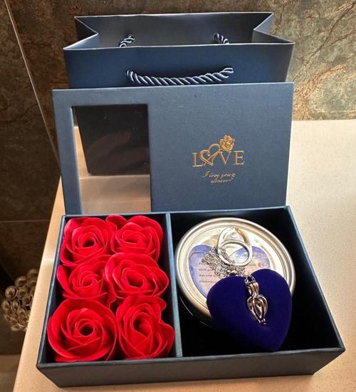 Sevgililer Günü'ne Özel Kırmızı Gül ve İstiridye KOLYE Seti!