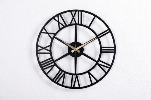 Roma Rakamlı Metal Siyah Duvar Saati 1,5 Mm Kalınlık 41x41 Cm