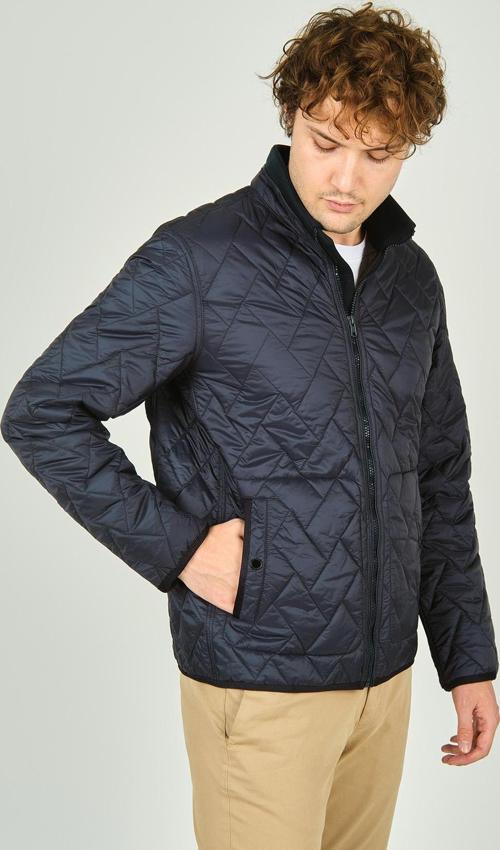 Erkek Dik Yaka Fermuarlı Cep Detaylı Kapitone Mont 4355 Lacivert