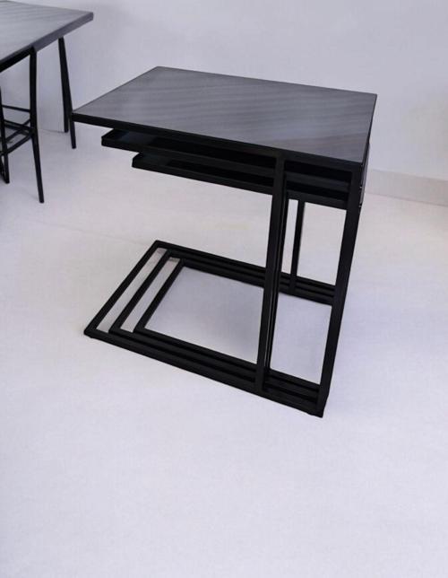 Siyah Metal Ayaklı Füme Aynalı C Zigon Sehpa 40x55 cm