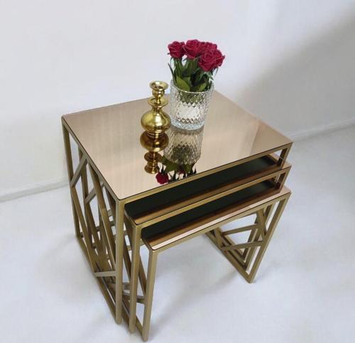 Venice Gold Metal Ayaklı Bronz Aynalı Zigon Sehpa 40x55 cm