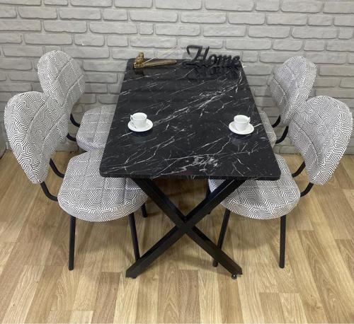 Masa Takımı Yemek Masası Mutfak Masası 60x120Siyah Beyazdesen 4 Sandalye