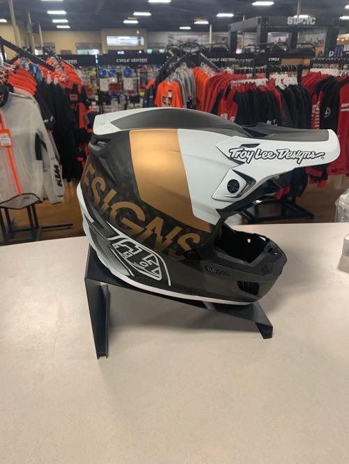 TLD SE5 Carbon Qualifier Cross Kask