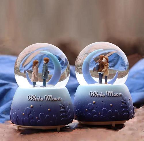 Pilli Işıklı Kar Küresi