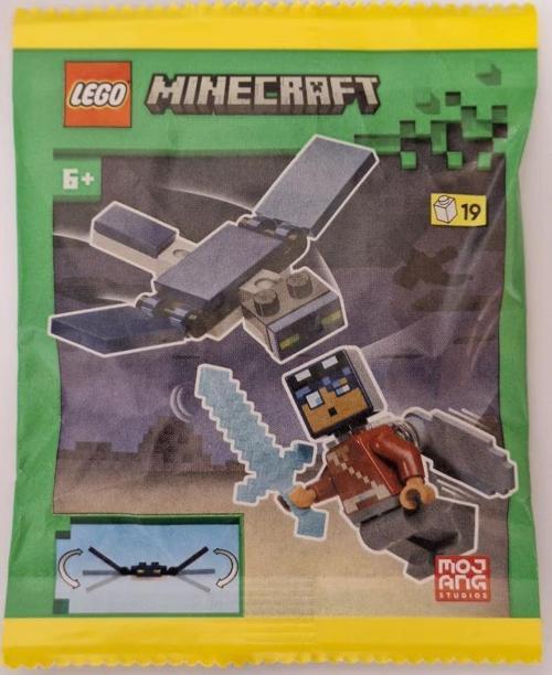 Minecraft 662501 Hero with Elytra and Phantom