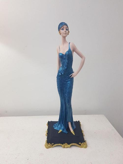 Elbiseli Kadın Lacivert Elbiseli Kadın Biblo Dekor (41Cmx15Cmx15Cm)