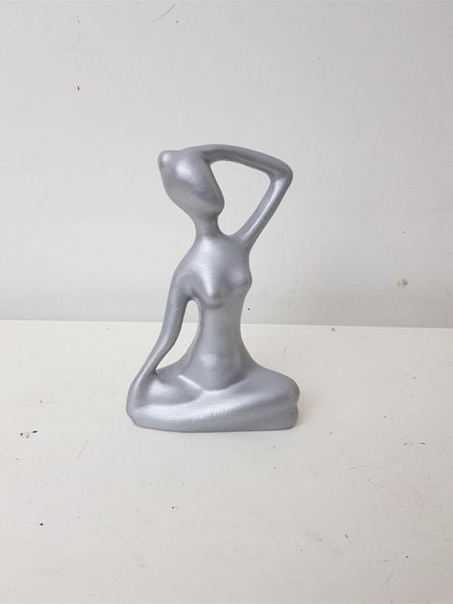 Yogacı Kadın Gümüş Ev Ofis Dekoru