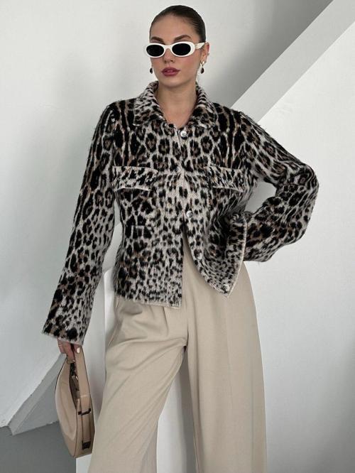 Bej - Taş Polo Yaka Leopar Desenli Hırka - 4601