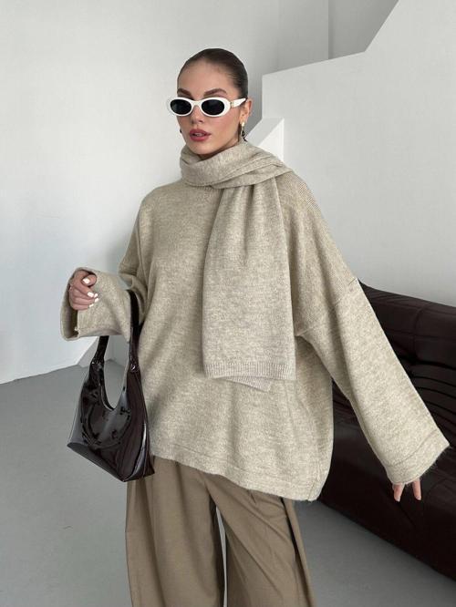 Bej Bisiklet Yaka Atkılı Oversize Kazak-25811