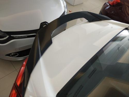 Honda Civic Uyumlu Fc5 V Style Spoiler - Piano Black