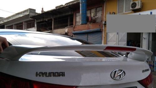 Hyundai Elantra Uyumlu 2011-2015 Işıklı Spoiler Boyalı