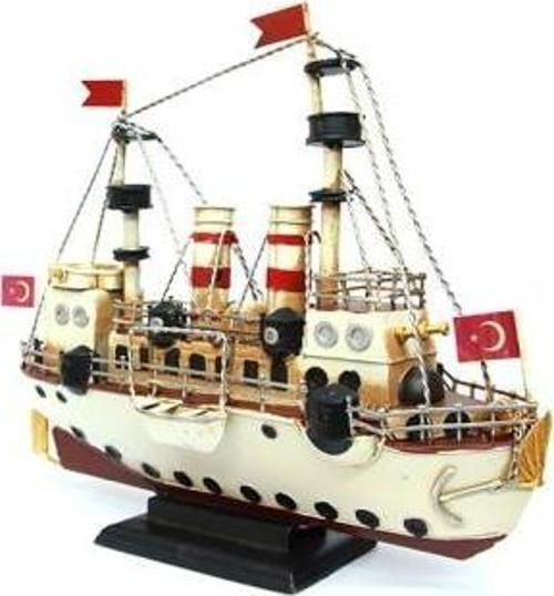 El Yapımı Gemi Maketi