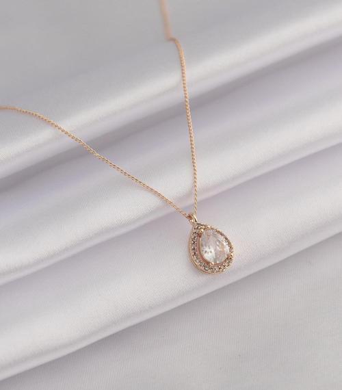 Gold Renk Damla Model Zirkon Taşlı Kadın Kolye
