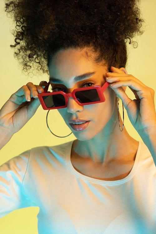 Kırmızı Bej Çerçeve Muse Model Kadın Güneş Gözlüğü
