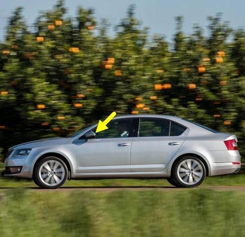 Skoda Octavia 3 A7 2017-2020 Sol Dış Dikiz Aynası Çerçevesi 5E0857531