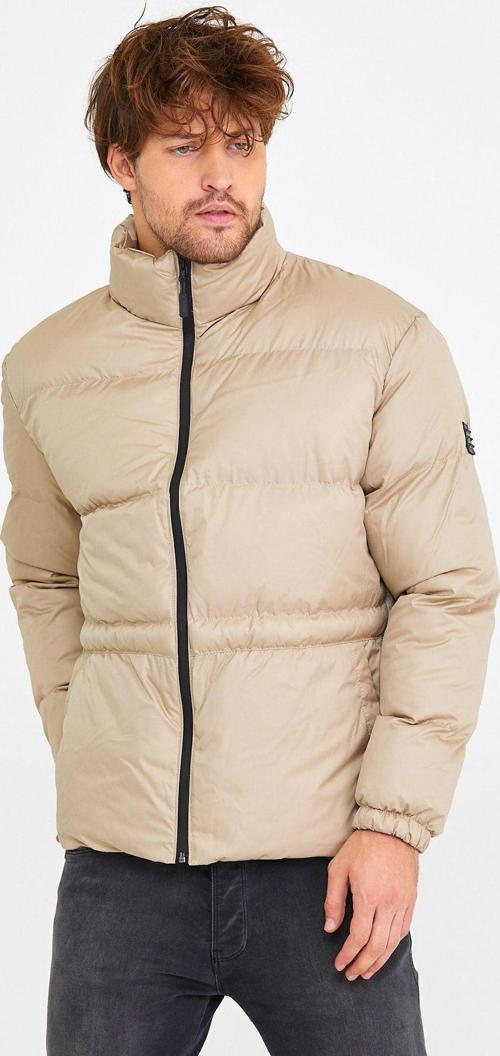 Erkek Krem Regular Fit Dik Yaka Şişme Mont
