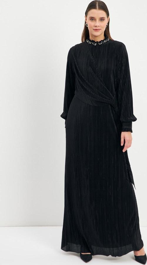 Yakası Taş Detaylı Siyah Abiye Elbise E-0371