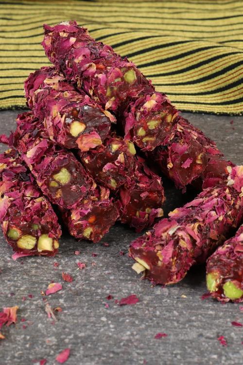 Fitil Gül Yapraklı Antep Fıstıklı Lokum 250 gr