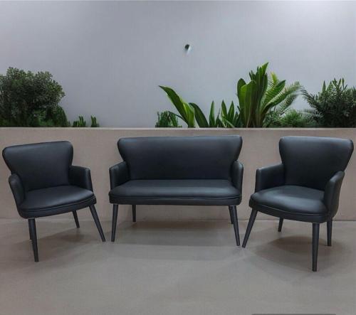 Siyah Renk Deri Metal Ayak Kollu Ofis Koltuk Takımı Büro Bekleme Koltuk Takımı