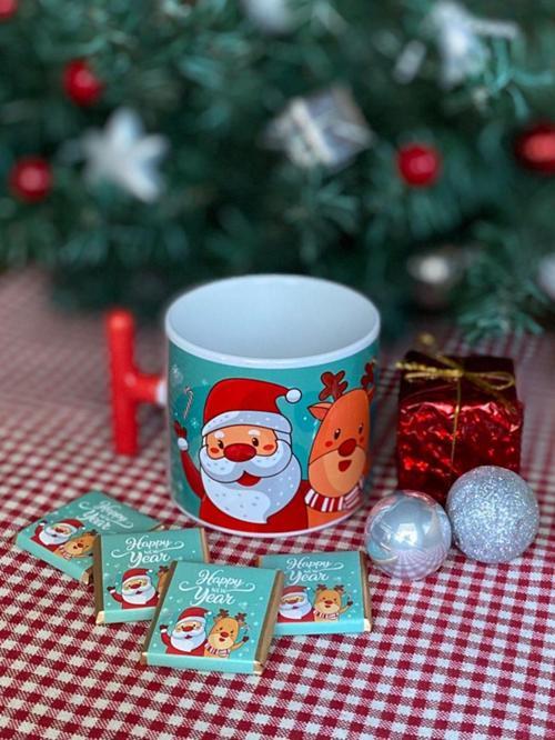 İsme Özel Çikolatalı Yeni Yıl Kupası, Noel Babalı T Kupa, Kişiye Özel Kupa, Yılbaşı Hediyesi