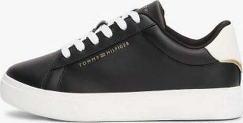 ESSENTIAL COURT SNEAKER