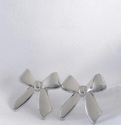 Pirinç Gümüş Renk Düz Plaka Fiyonk Küpe