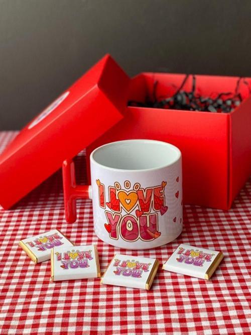 Kutuda "I Love You" Kupası Ve Çikolatalar, Sevgiliye Hediye, Sevgililer Günü,  Doğum Günü