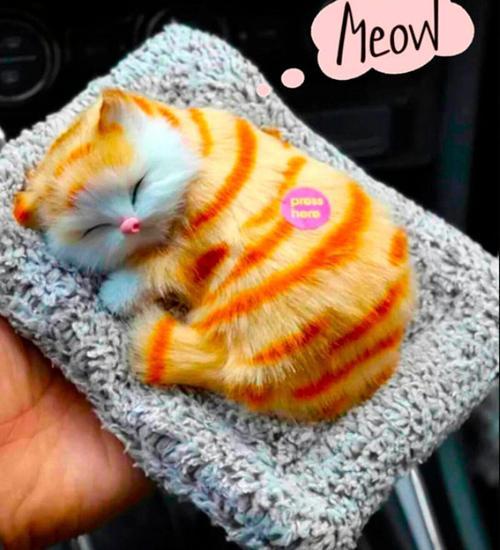 Royal Consept Peluş Yavru Kedi Oyuncak  Minder Üstünde Uyuyan Kedi Sesli Miyavlayan Oyuncak