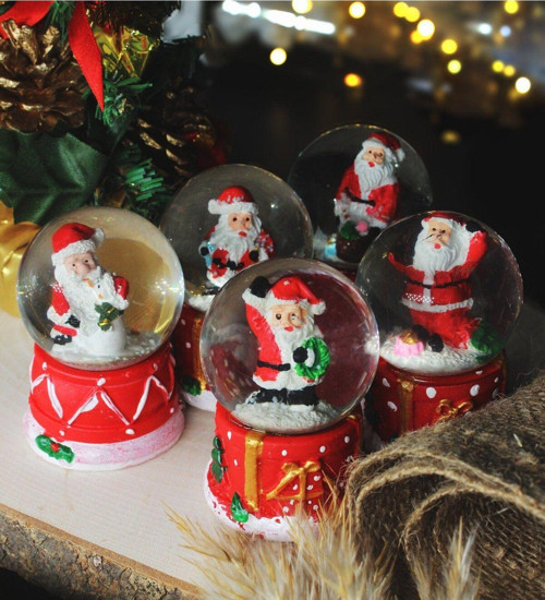 Luckyhomes 1 Ad Yeni Yıl Işıklı Mini Kar Küresi Yılbaşı Hediyesi 3D Noel Baba Temalı Cam Küre Işıklı Dekoratif