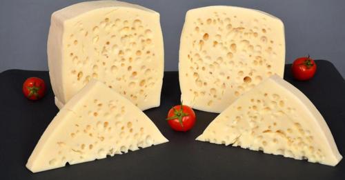  Yıllanmış Kelle Mihaliç Peyniri (Ağlayan Peynir) 500GR Vakumlu Paket
