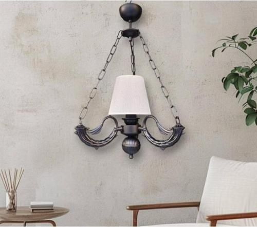 Tekli Riga Avize Zincirli Siyah Krem Rengi Şapkalı 30x60 cm