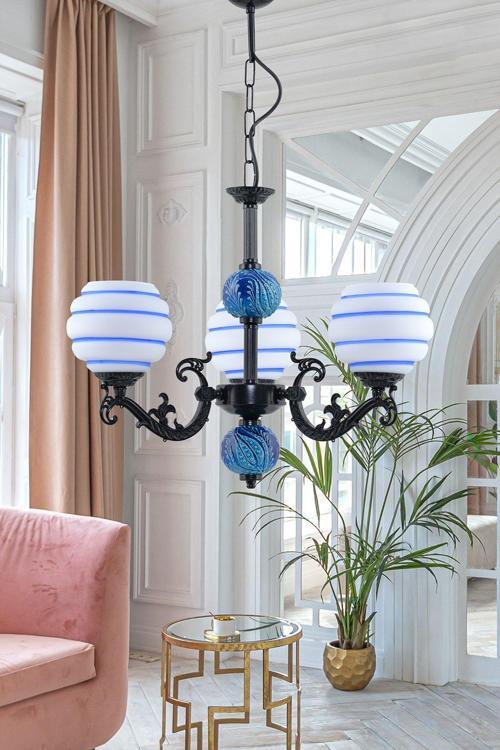 Üç Kollu Zamak Avize Siyah Mavi Çizgili Beyaz Camlı Mavi Çinili 71x99 cm