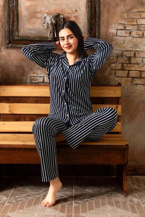 Kadın Kışlık Gömlek Yaka Kadife Çizgili Pijama Takımı P200/841 - 1 Adet Siyah-L