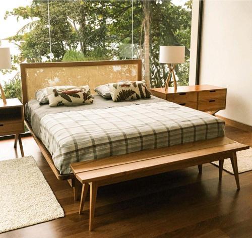 -Design Ahşap Futon Karyola