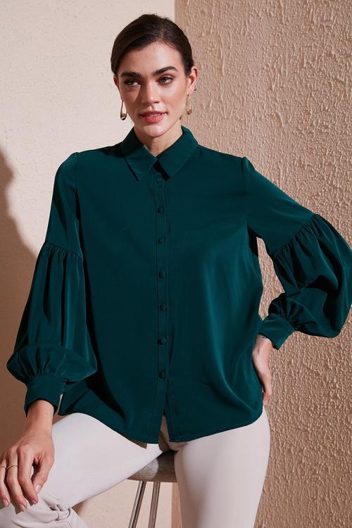 Regular Fit Dikiş Detaylı Düz Yaka Balon Kol Bayan Gömlek 611GO00003 ZÜMRÜT