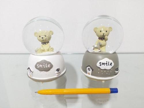Müzikli Ve Işıklı Kar Küresi 12cm 4170 Beyaz
