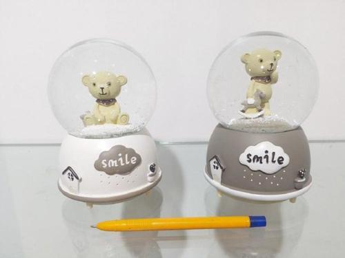 Müzikli Ve Işıklı Kar Küresi 16cm 4169 Beyaz