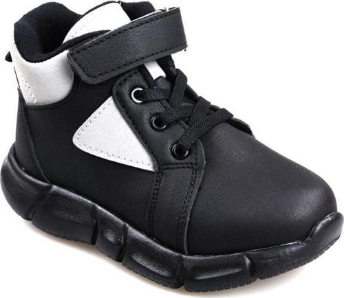 Siyah Erkek Çocuk (22-30) Günlük Spor Bot