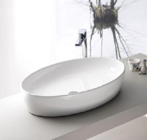 One Tezgahüstü Lavabo 67X42 Cm Beyaz