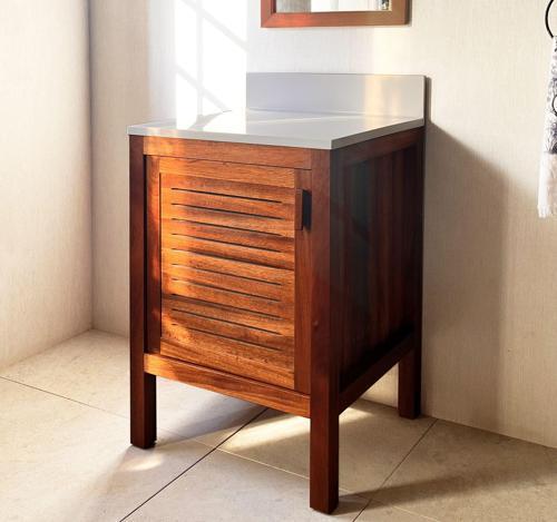 Maun Ağacı Masif Ahşap Banyo Dolabı 60cm