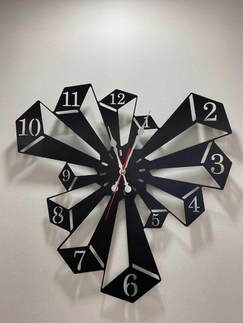 Nfsdızayn 3 Boyut Görünümlü Lazer Kesim Metal Duvar Saati 47,5X47 Cm