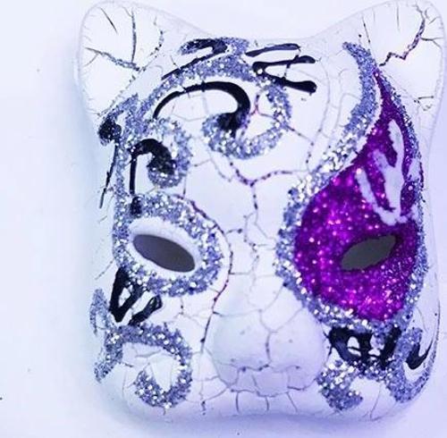 Mor Renk İŞlemeli Seramik Malzemeden İMal Venedik Kedi Model Magnet